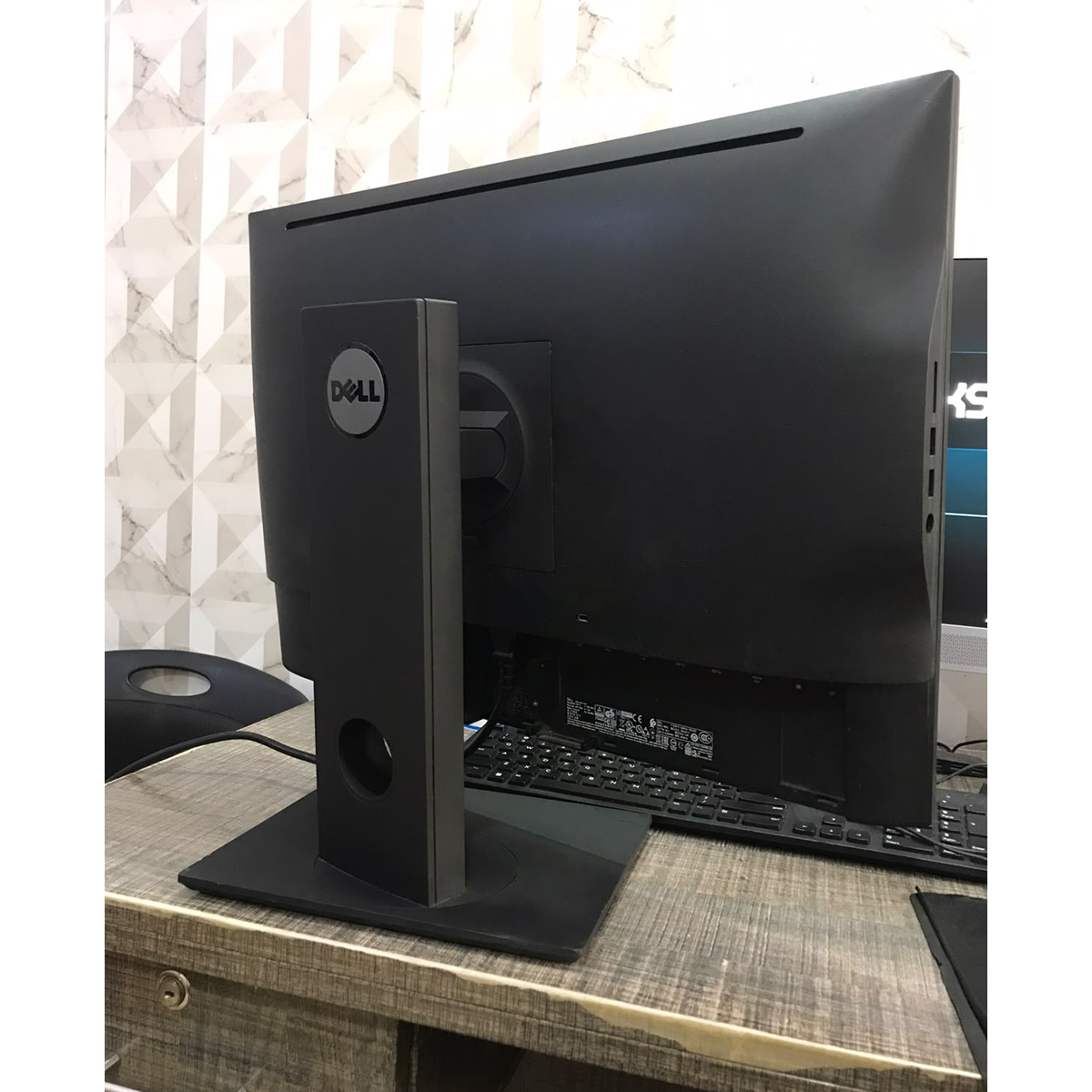 Dell OptiPlex 7450OptiPlex 7450 All-In-One PC 5 Dell OptiPlex 7450OptiPlex 7450 All-In-One PC - Image 5